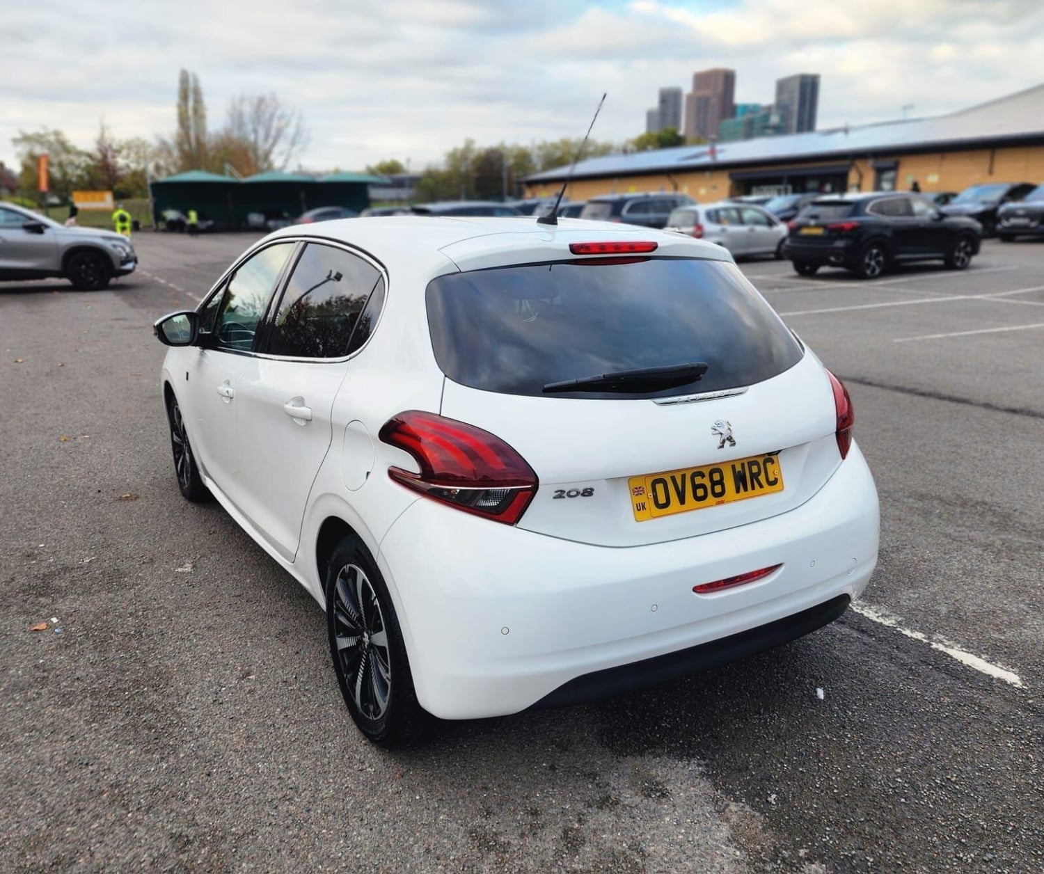 Peugeot 208 2018 - Cars in Wembley