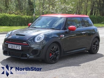 Mini Hatch 2020