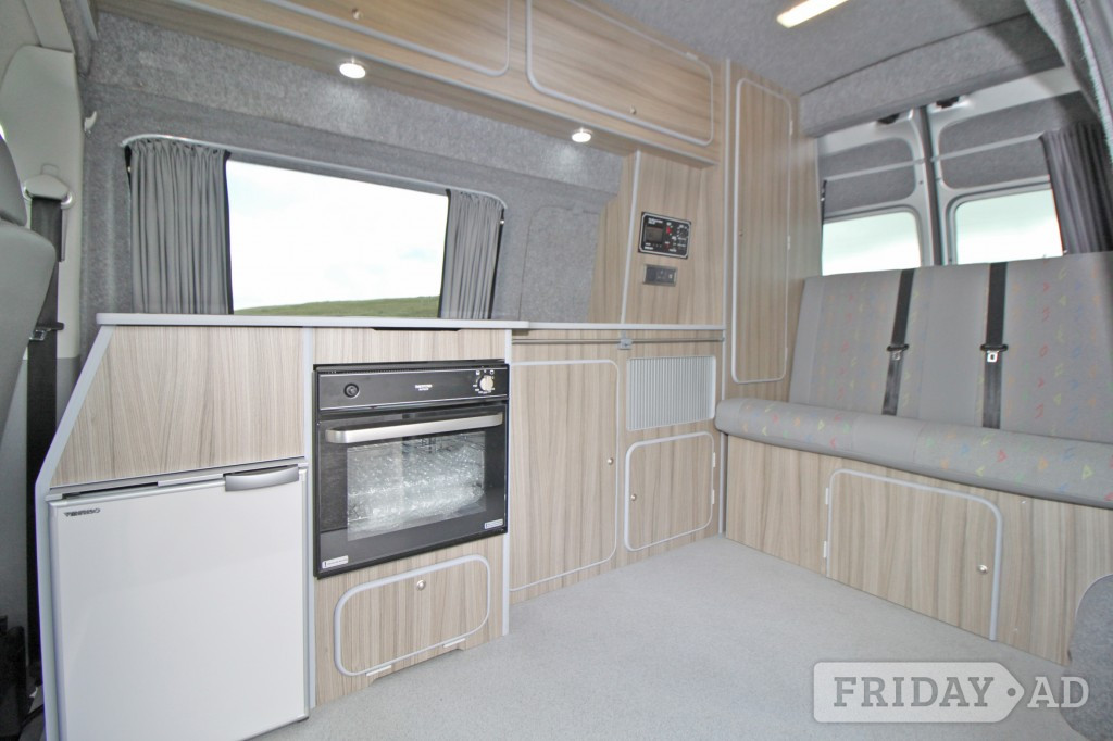 [3 berth ]Volkswagen Transporter Campervan Conversion