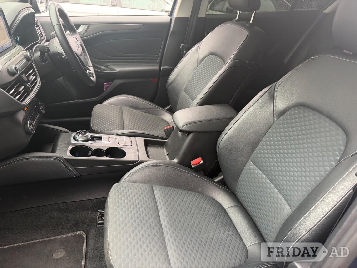 Ford Focus 2018 - Cars in Addlestone