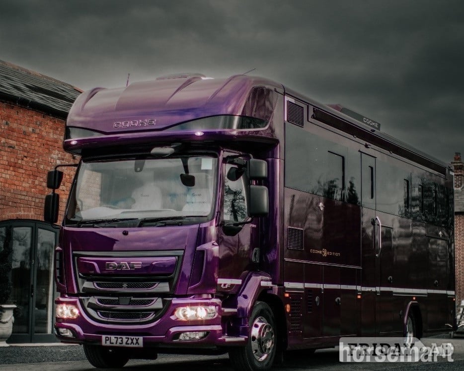 Cooke Platinum 16t DAF LF AUTO Horsebox - Trailers & Horseboxes in Crewe