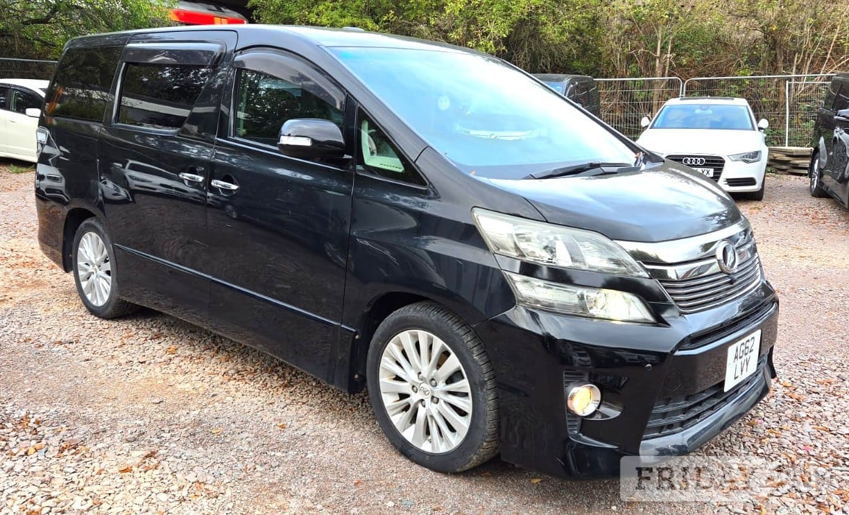 Toyota Vellfire March