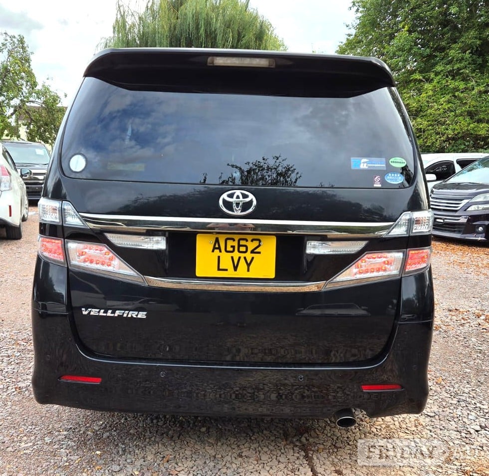 Toyota Vellfire 2012 - Cars