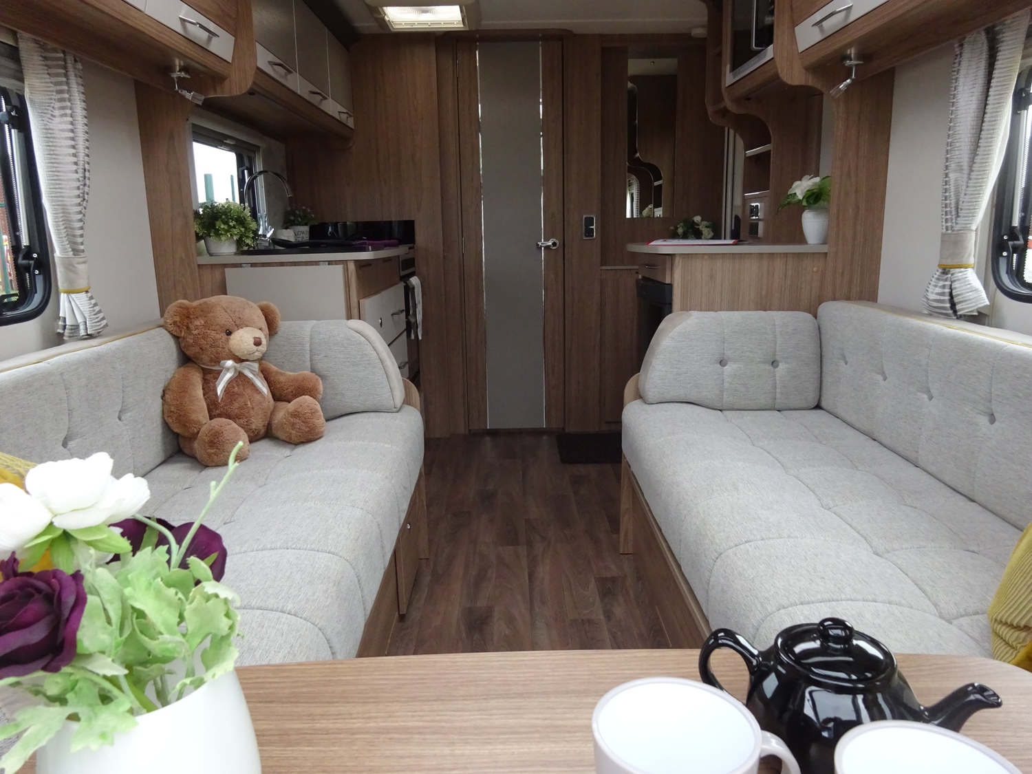 [ berth ]Coachman VIP
