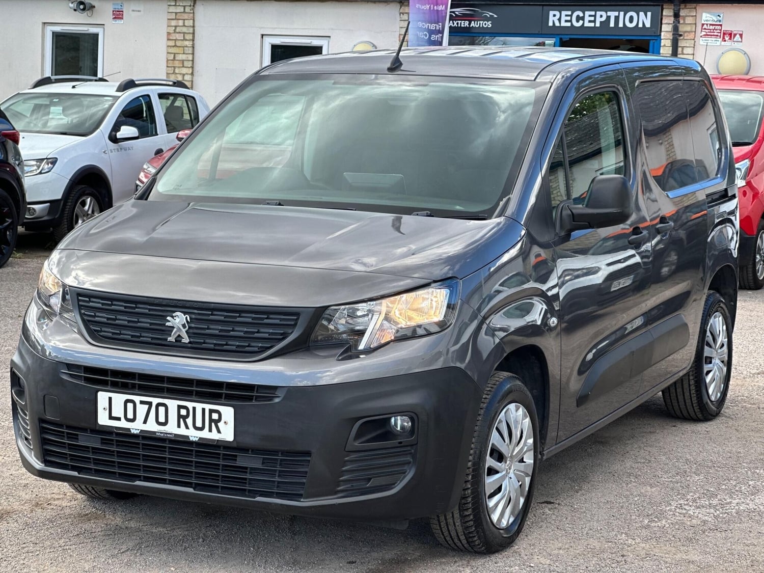 [ berth ]Peugeot Partner