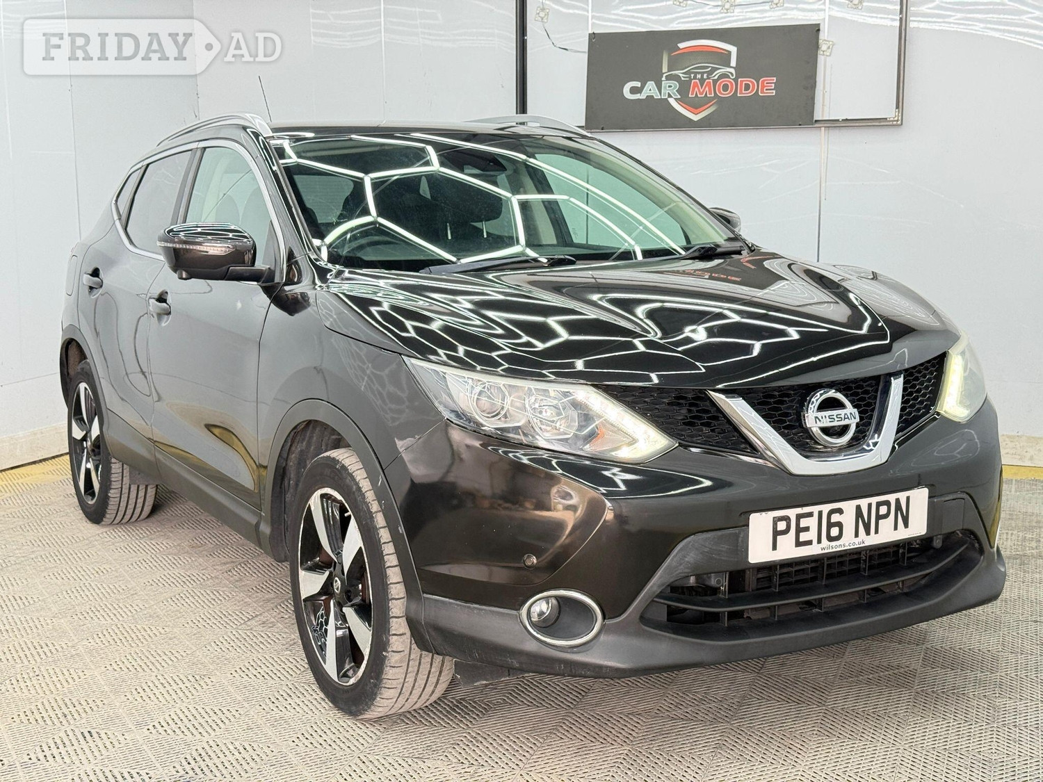 Nissan Qashqai 2016 in Hillingdon