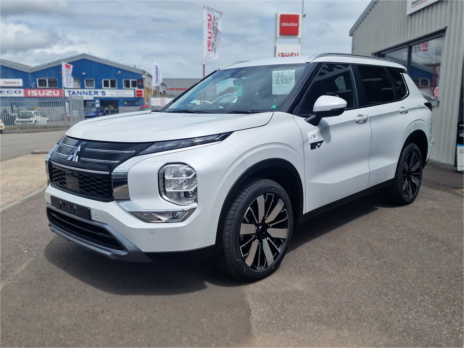 [ berth ]Mitsubishi Outlander