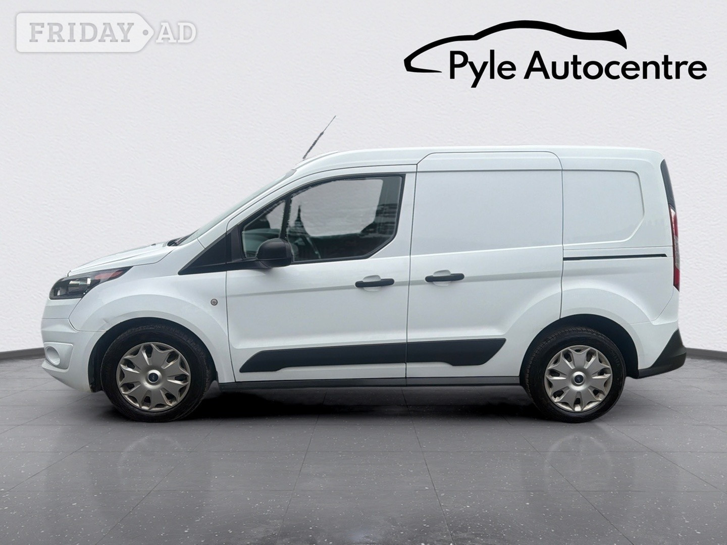 Ford Transit Connect 2017 - Vans & Commercial Vehicles in Bridgend