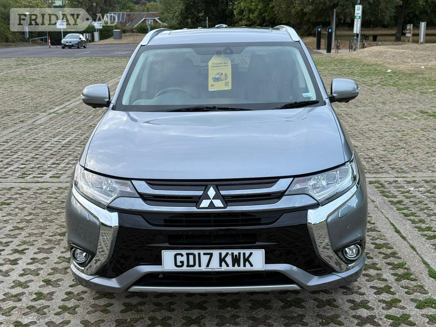 Mitsubishi Outlander Swanley