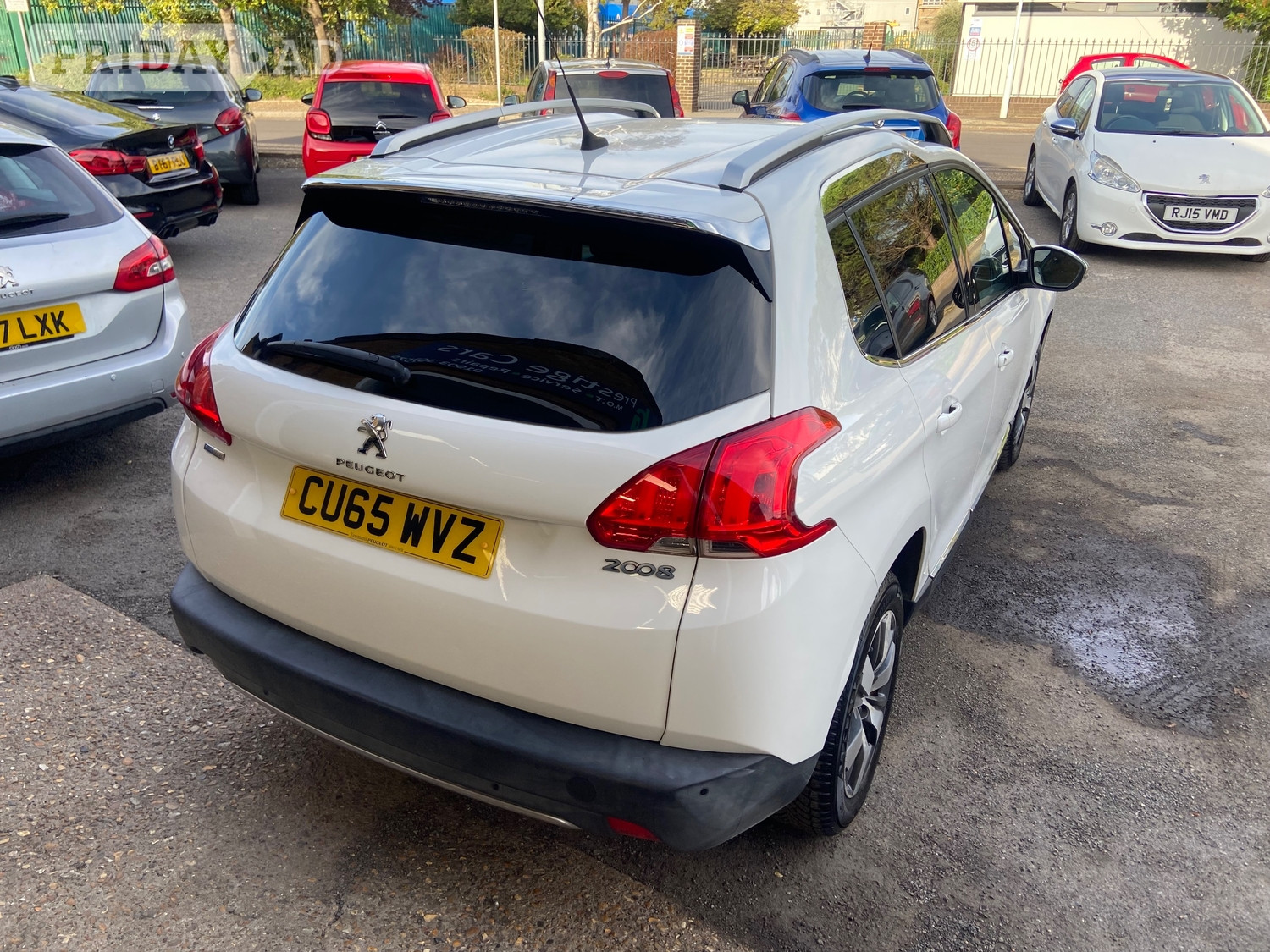 Peugeot 2008 2016 - Cars