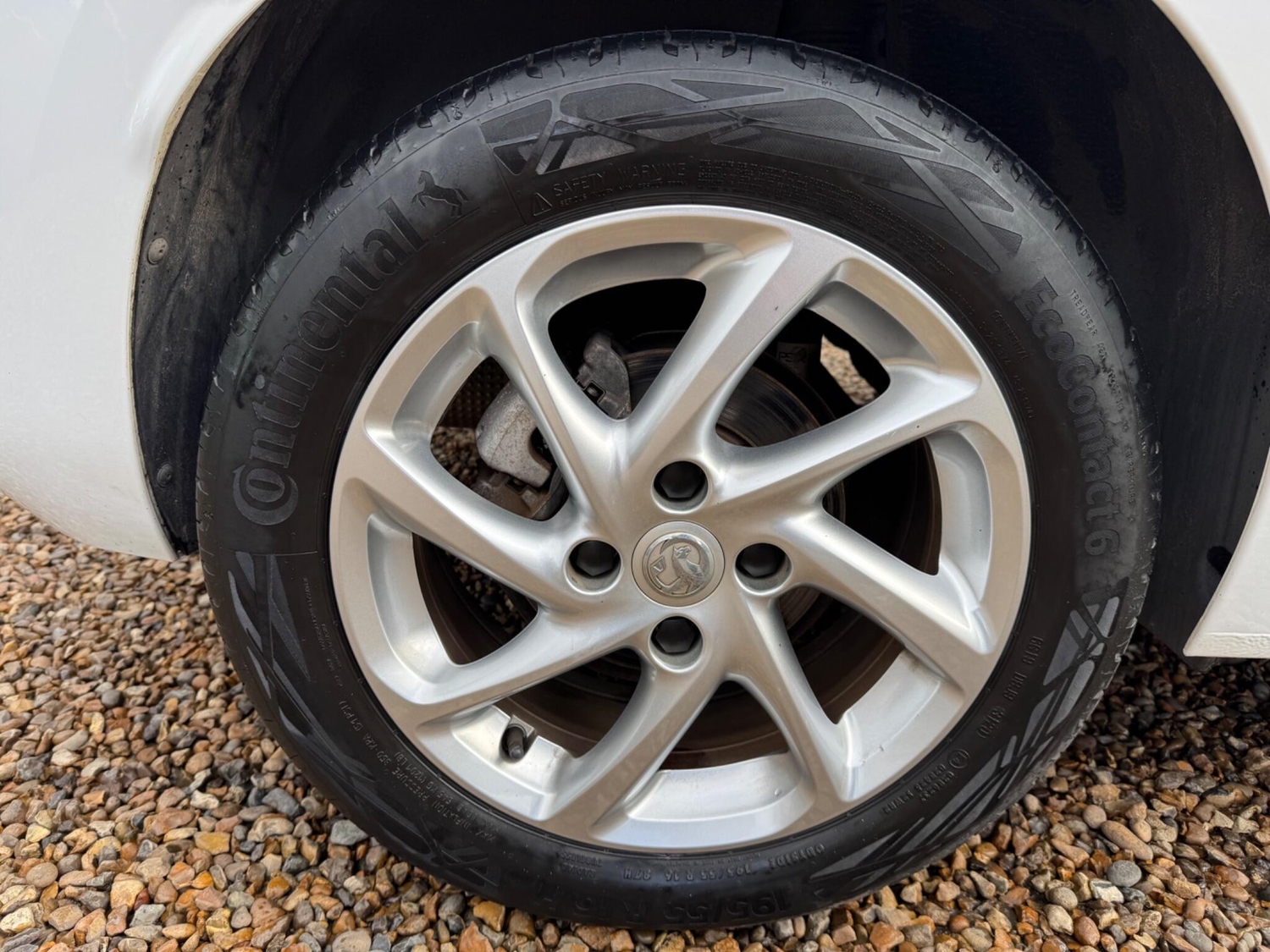 Vauxhall Corsa 2020 - Cars in Staines
