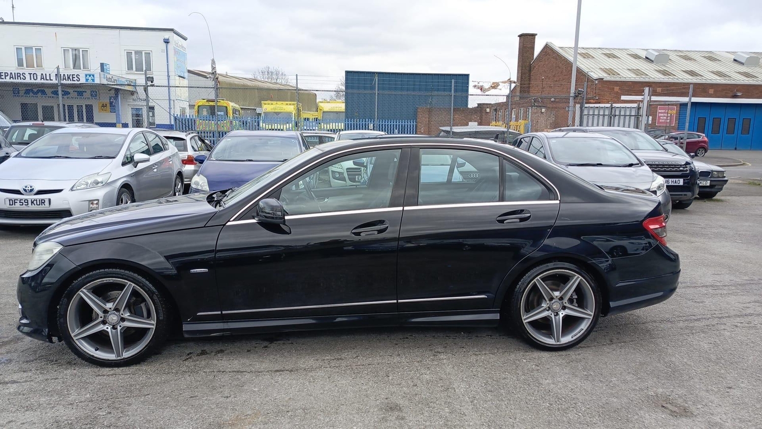 Mercedes-Benz C Class 2010 - Cars in Kingston Upon Thames