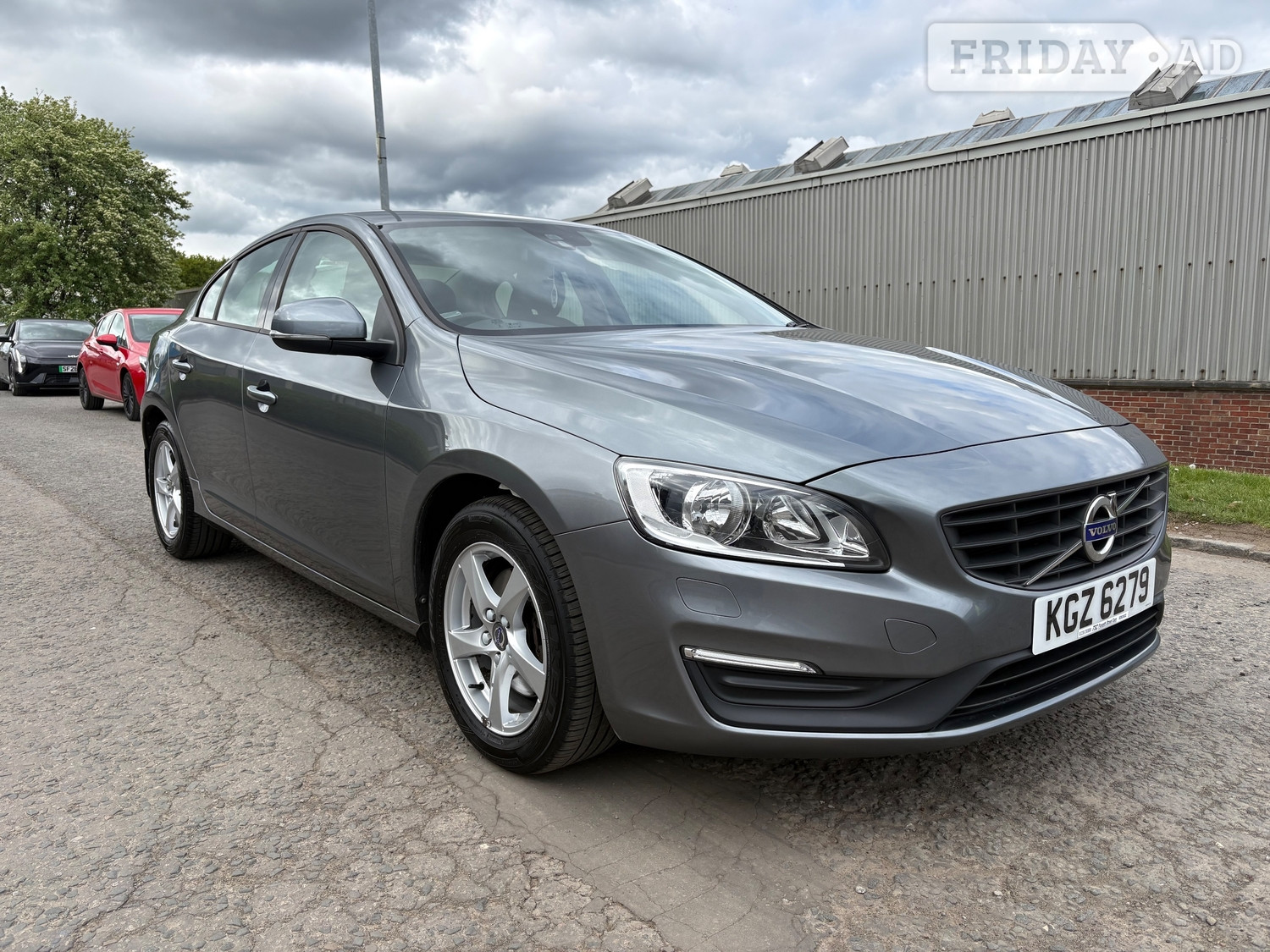 Volvo S60 2018 in Airdrie