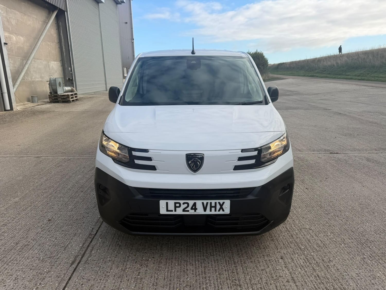 Peugeot Partner 2024 - Vans & Commercial Vehicles in Newbury