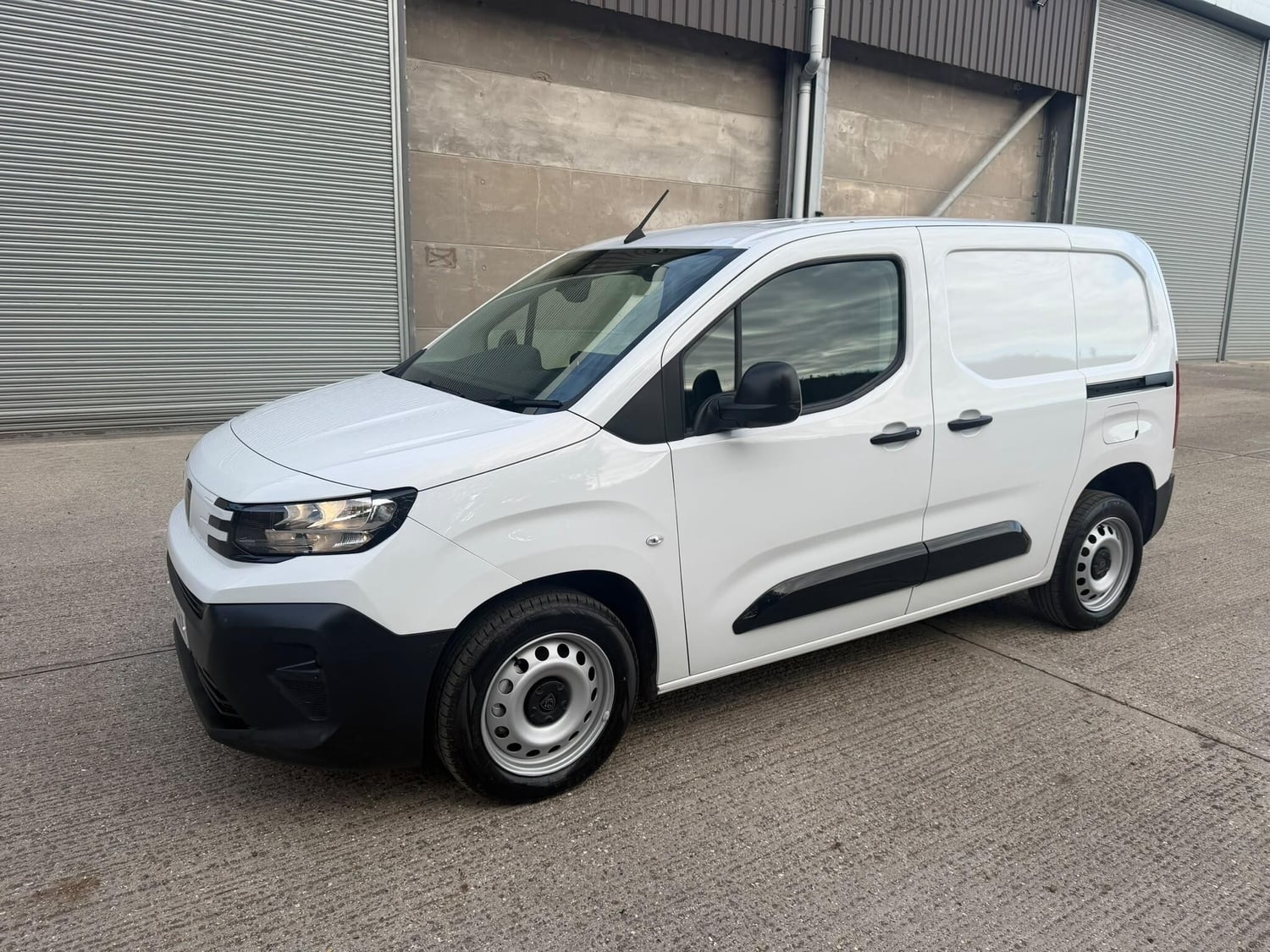 Peugeot Partner 2024 - Vans & Commercial Vehicles