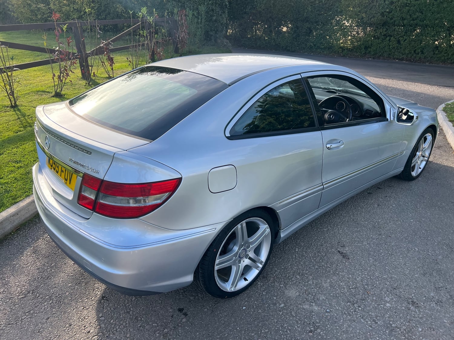 [ berth ]Mercedes-Benz CLC Class