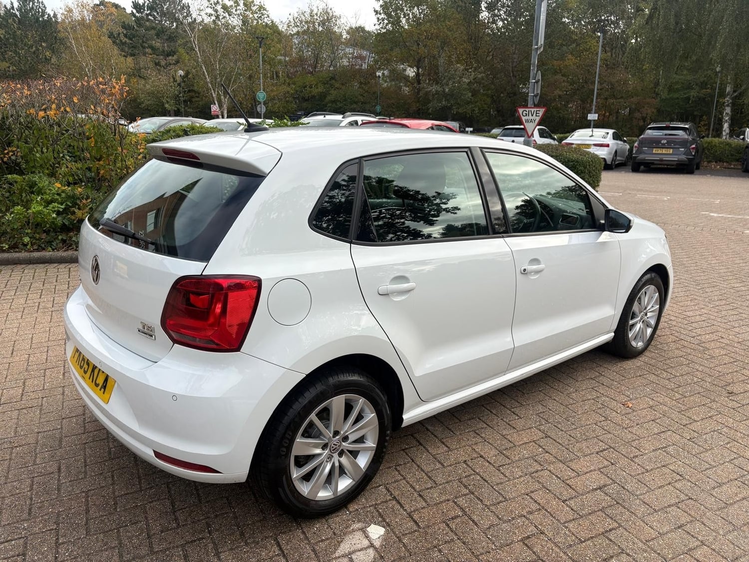 [ berth ]Volkswagen Polo