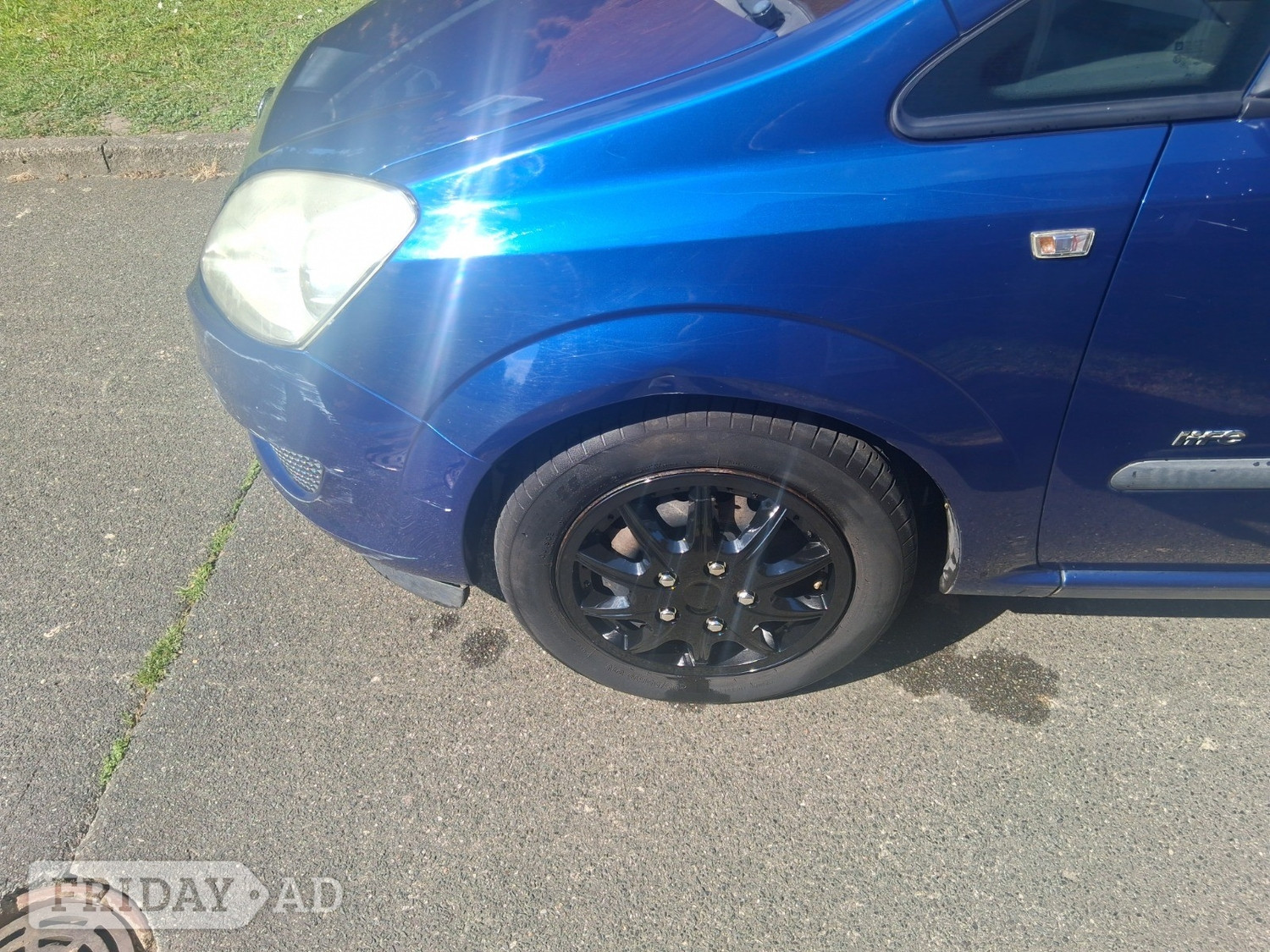 Vauxhall Zafira 2010 - Cars in Sutton