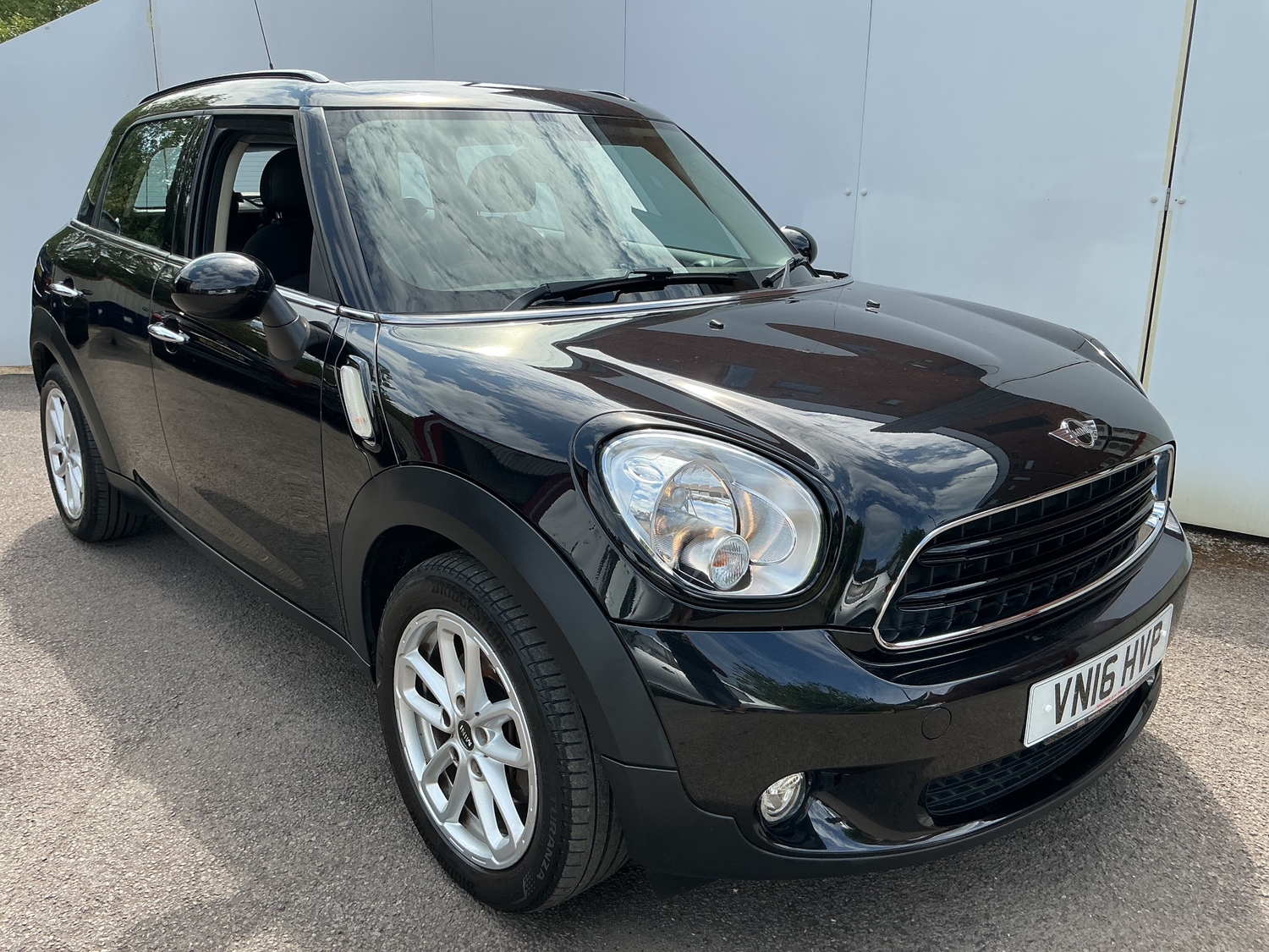 Mini Countryman 2016 - Cars in Porth