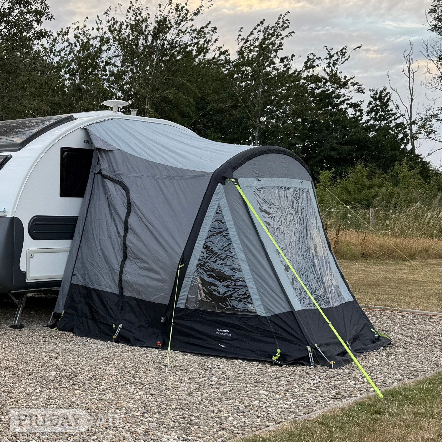 Dometic Leggera Air 220 S Air Awning,  Dometic Pump, carpet skirt -  in Nottingham