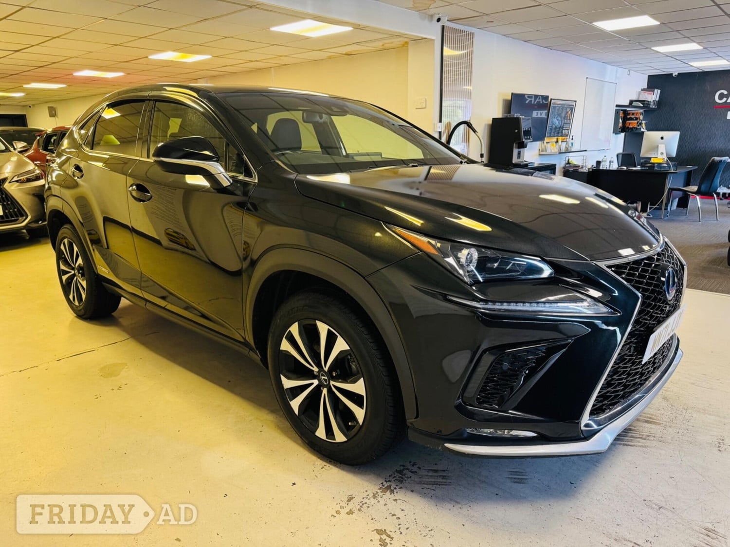[ berth ]Lexus NX