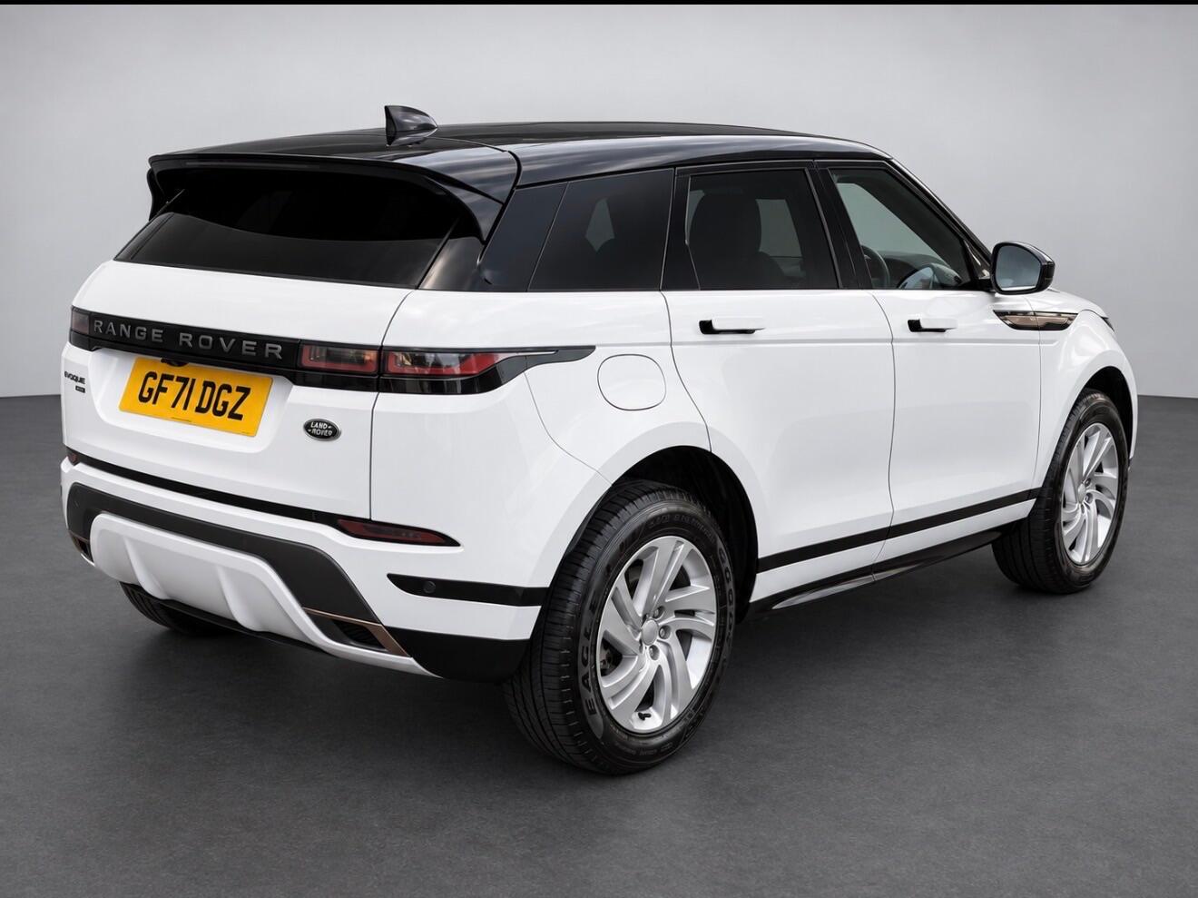 Land Rover Range Rover Evoque 2021 - Cars in Brent