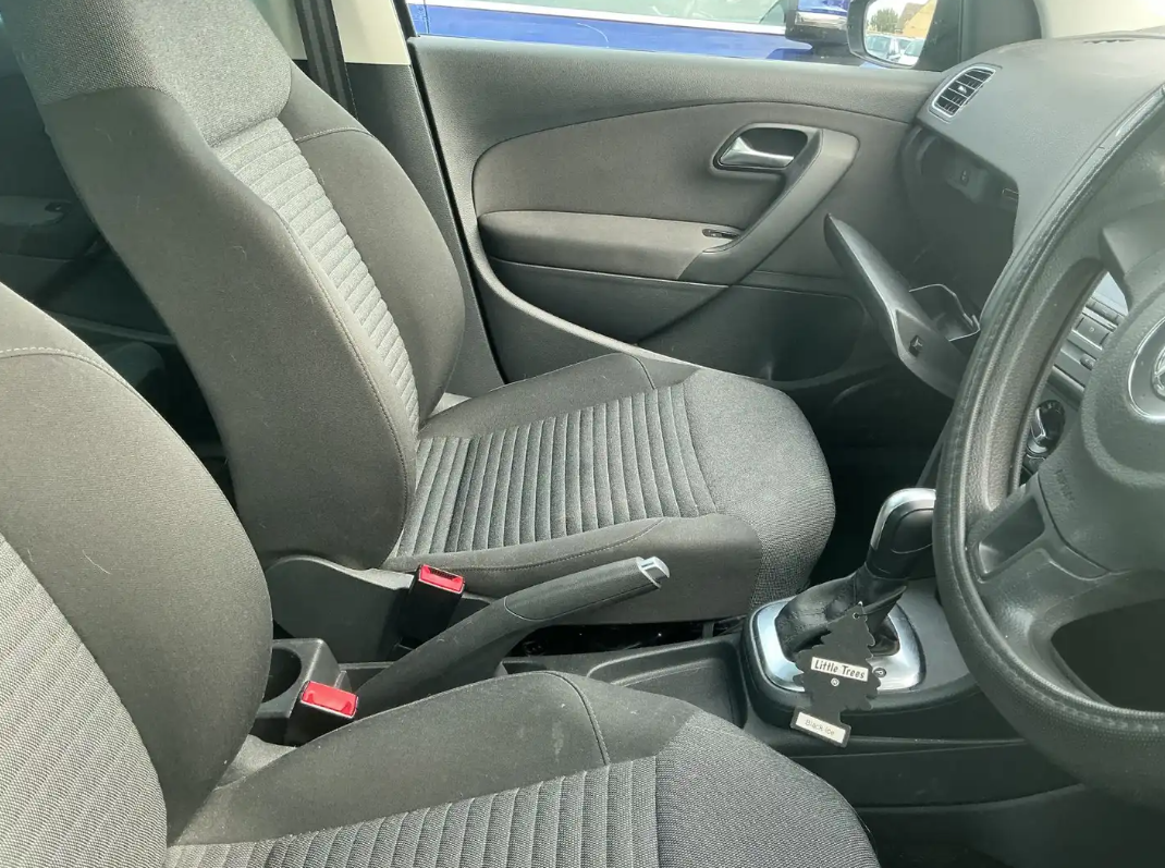 [ berth ]Volkswagen Polo