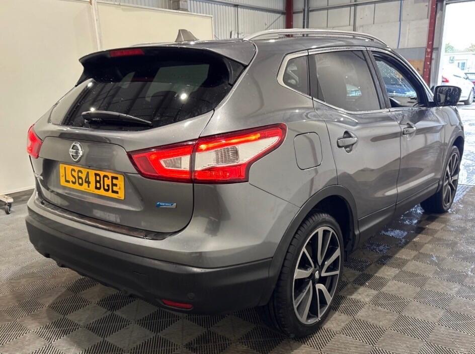 2014 Nissan Qashqai 1.5 dCi Tekna 2WD Euro 5 (s/s) 5dr - Cars