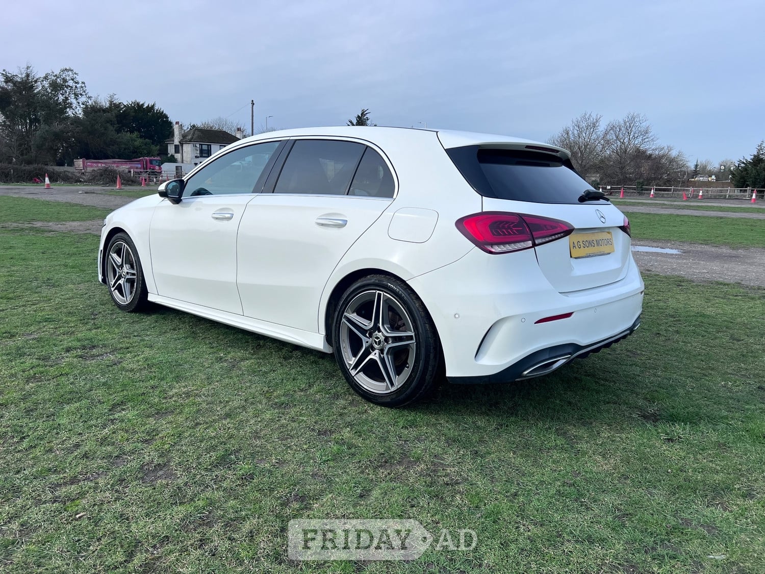 [ berth ]Mercedes-Benz A Class