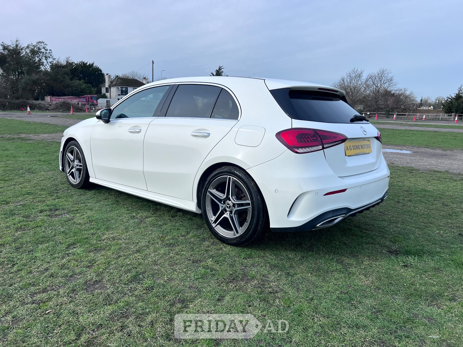 [ berth ]Mercedes-Benz A Class