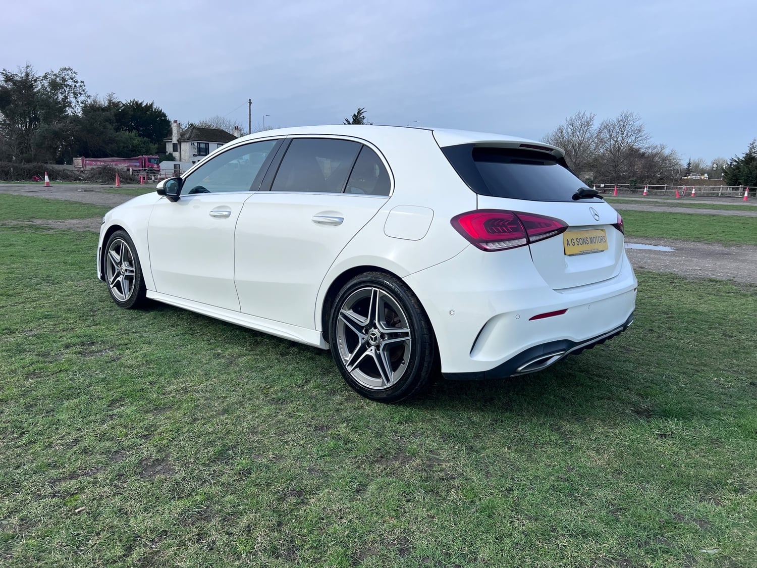 [ berth ]Mercedes-Benz A Class