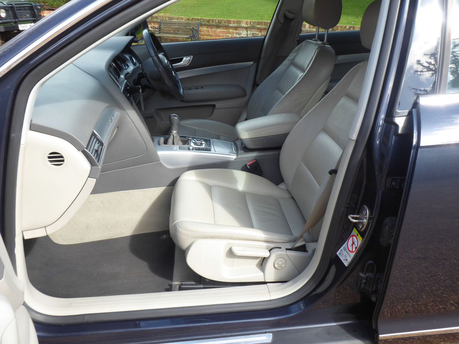 [ berth ]Audi A6 Avant
