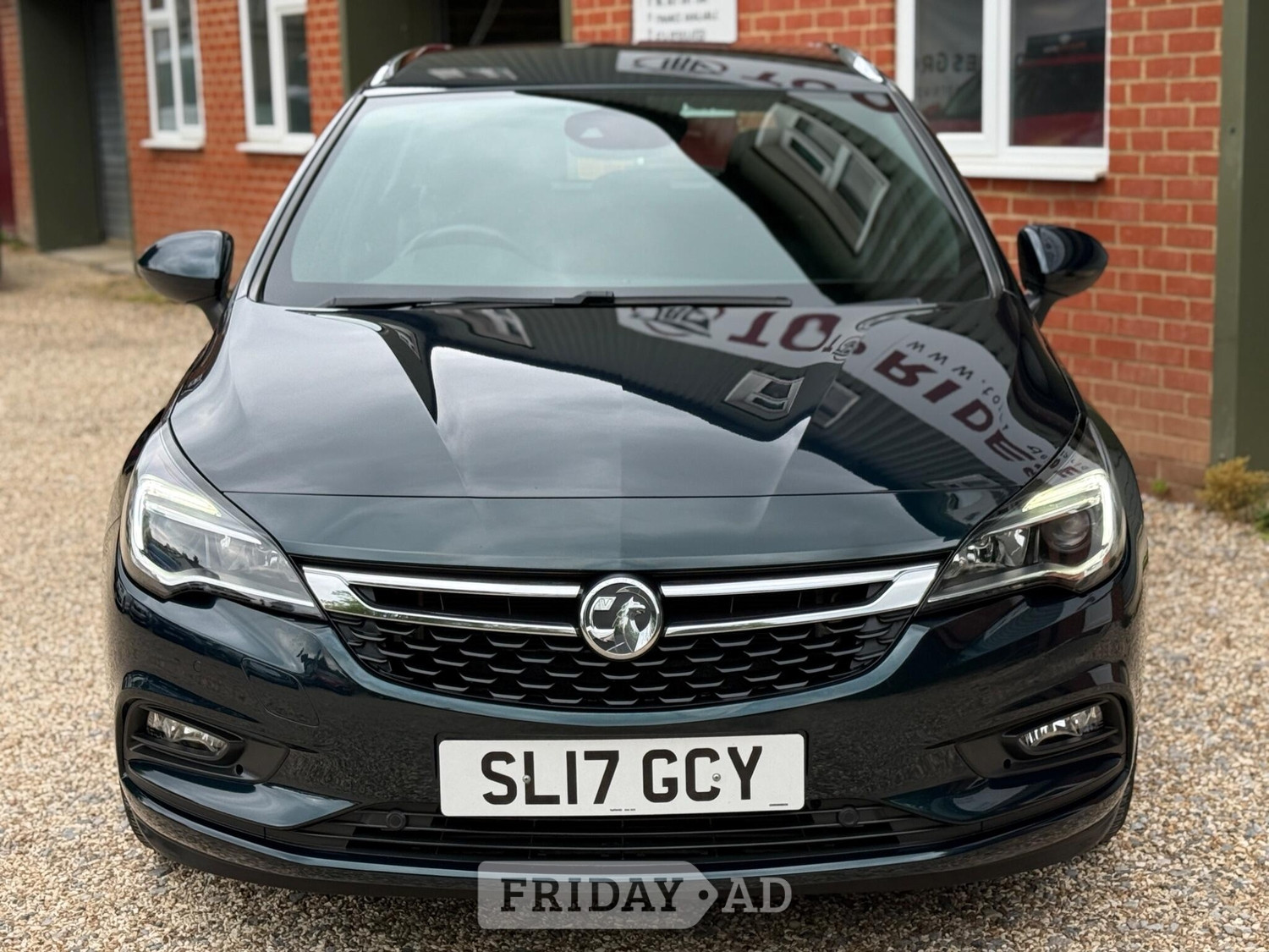 [ berth ]Vauxhall Astra