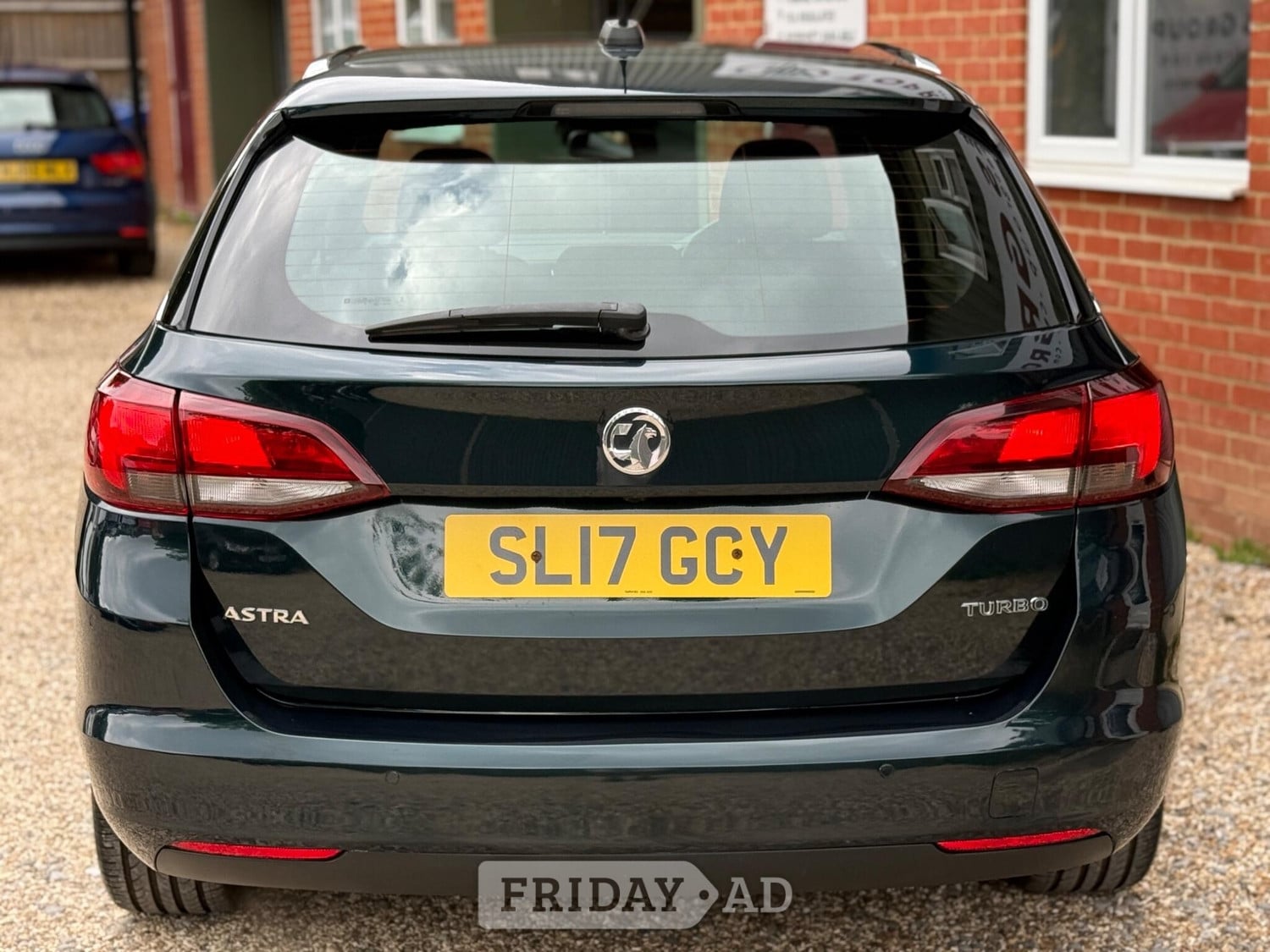 Vauxhall Astra 2017 - Cars in Crowthorne