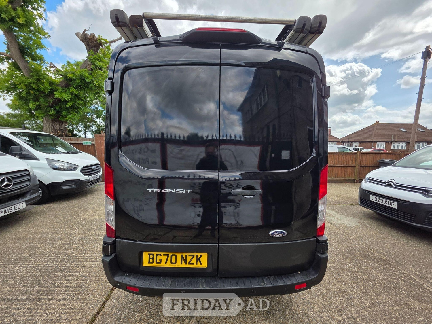 [ berth ]Ford Transit