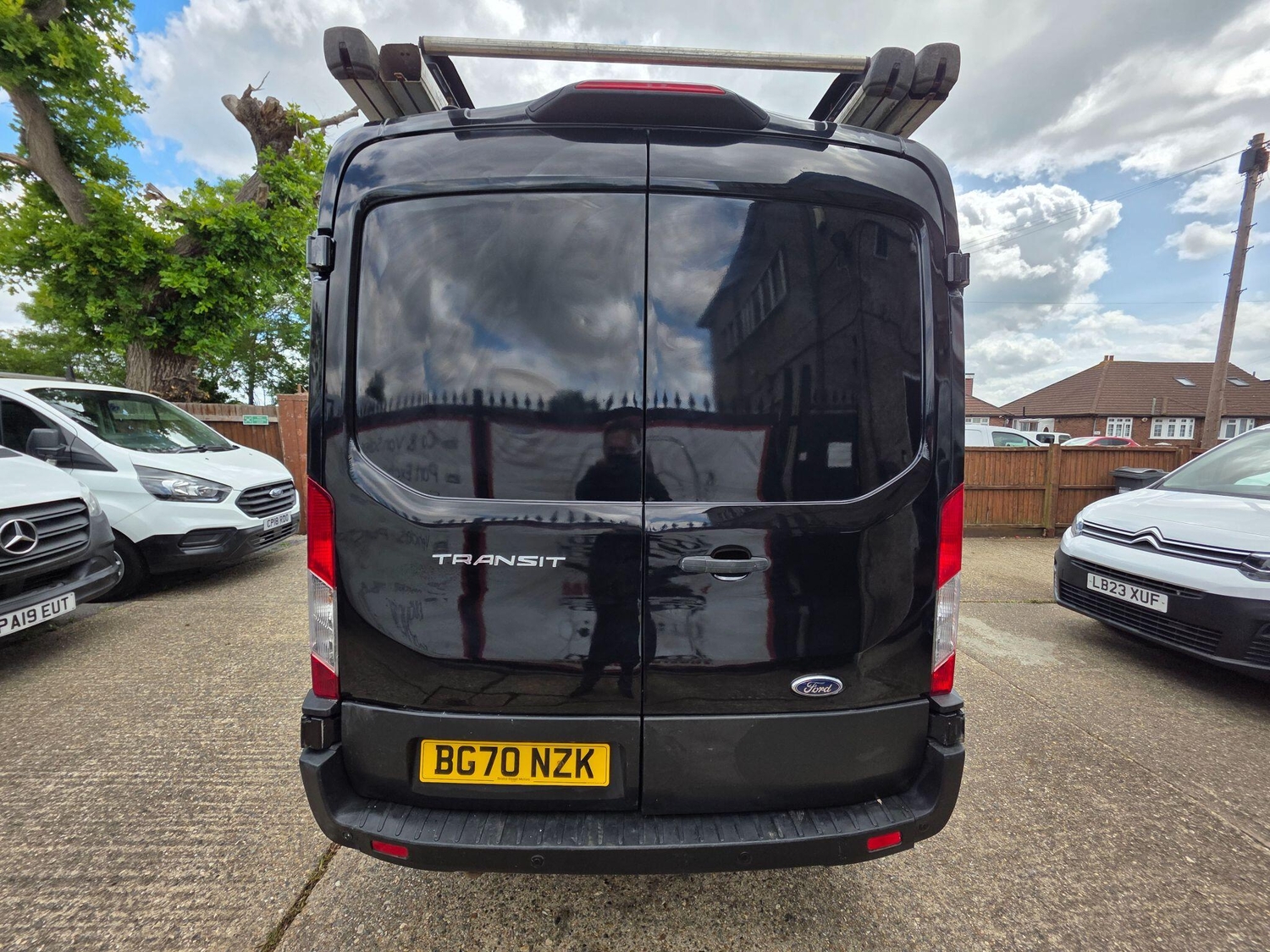 [ berth ]Ford Transit