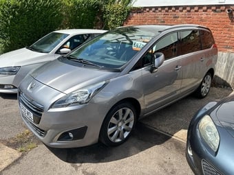 Peugeot 5008 2015