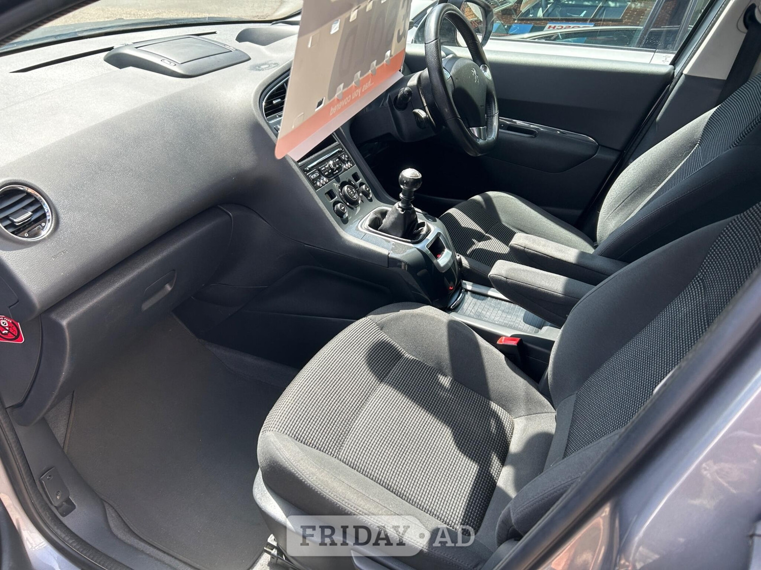 [ berth ]Peugeot 5008