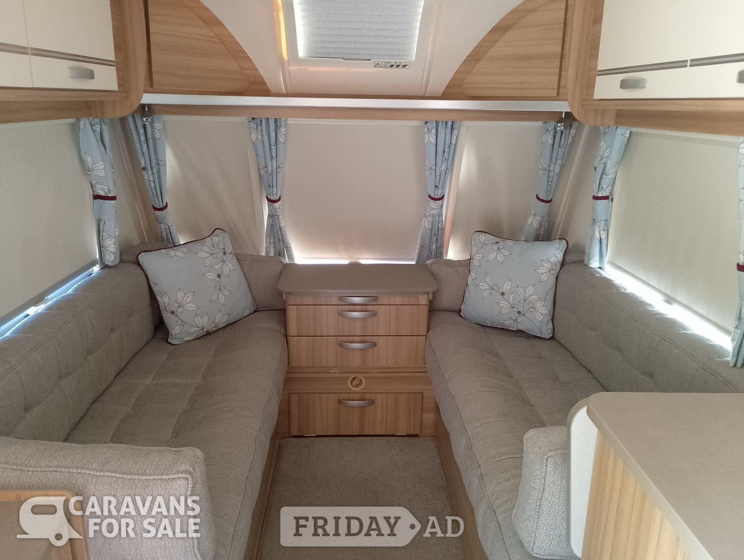 Lunar Quasar 2019 - Motorhomes & Caravans