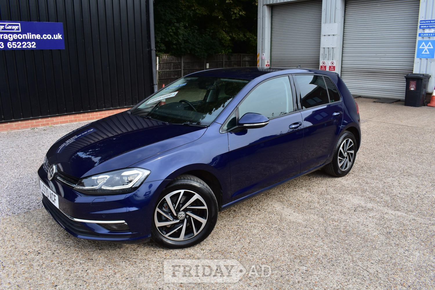 Volkswagen Golf 2020 - Cars