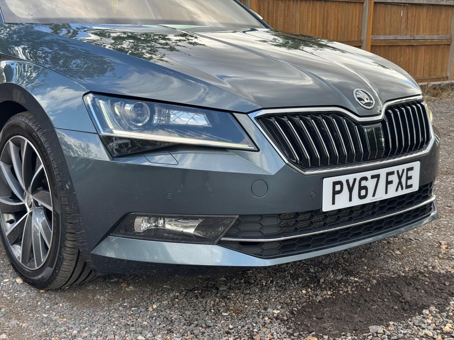 Skoda Superb 2018 - Cars