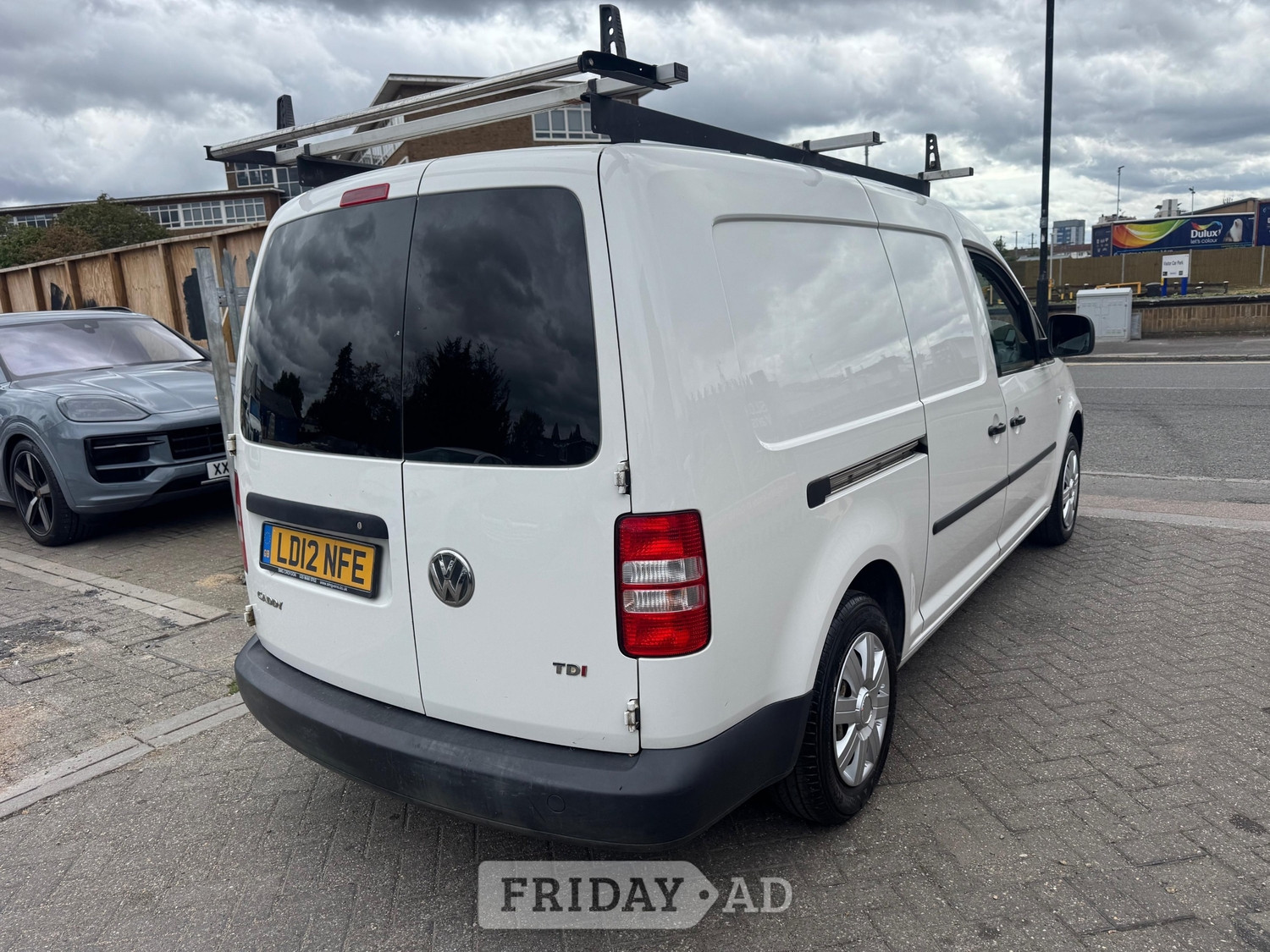 Volkswagen Caddy Maxi 2012 - Vans & Commercial Vehicles in Slough