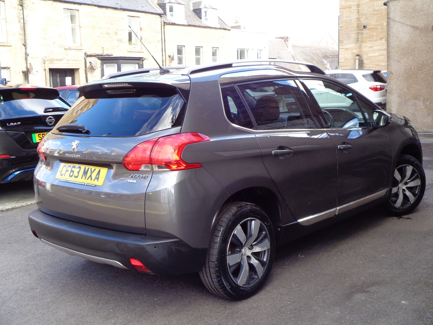 [ berth ]Peugeot 2008