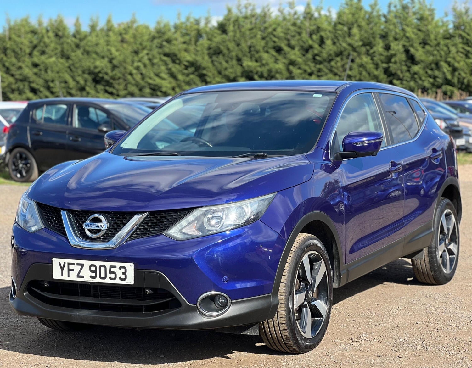 Nissan Qashqai 2015 - Cars