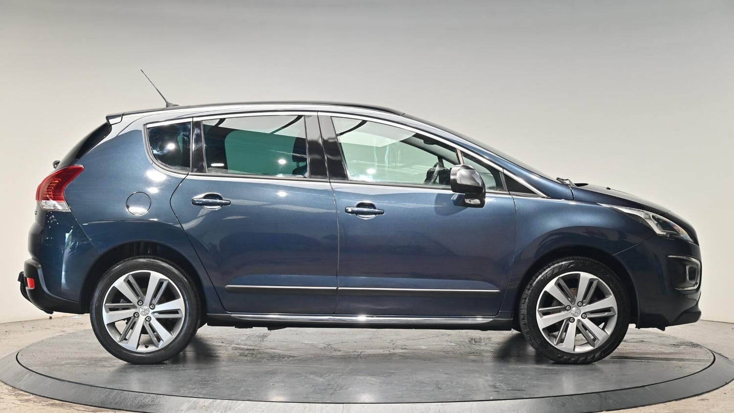 Peugeot 3008 2015 - Cars in Cullompton