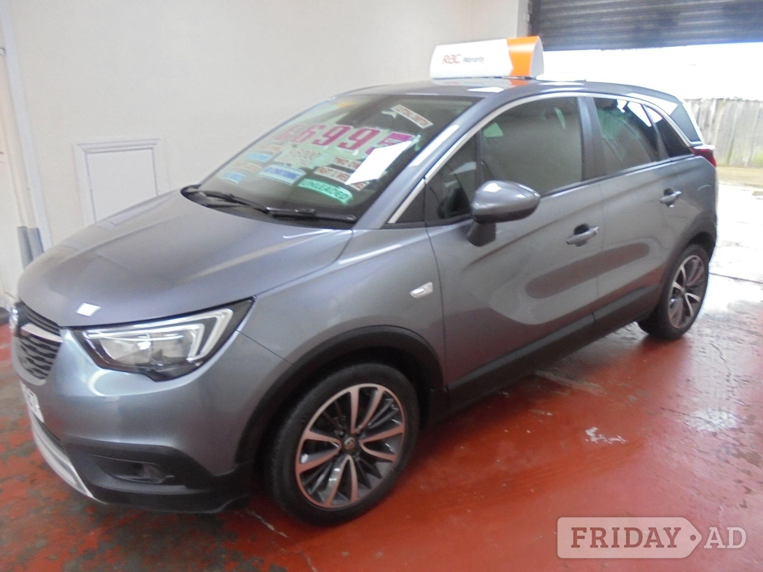 Vauxhall Crossland X Merton