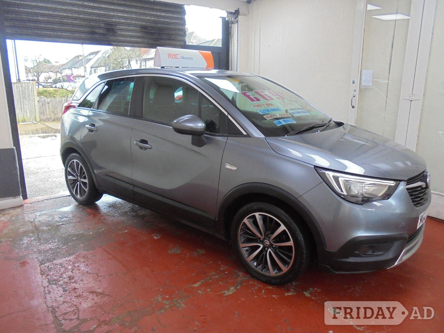 Vauxhall Crossland X 2019 in Merton
