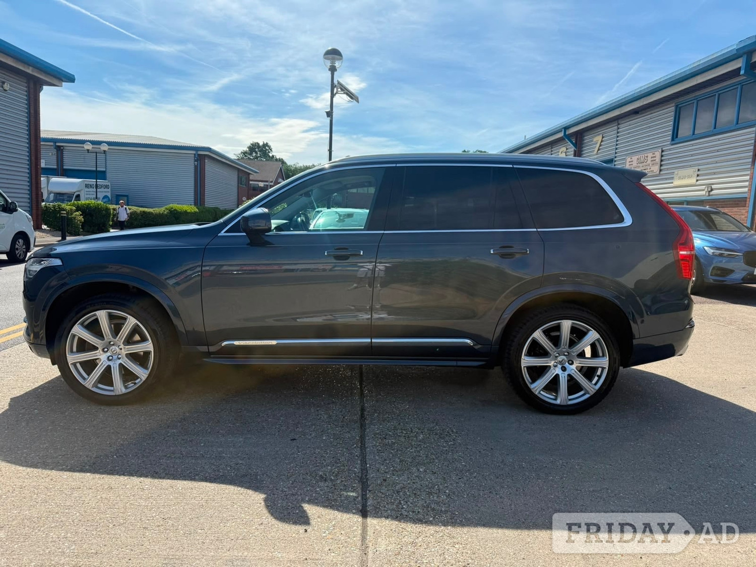 Volvo XC90 2019 - Cars
