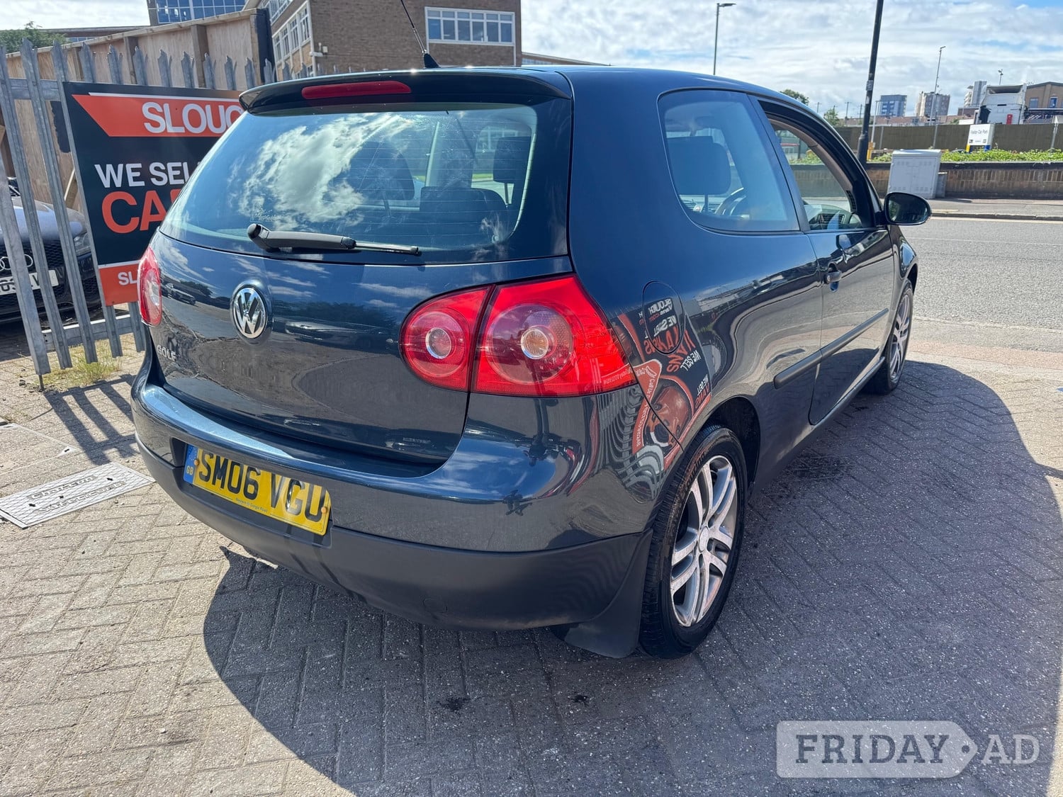 Volkswagen Golf 2006 - Cars in Slough