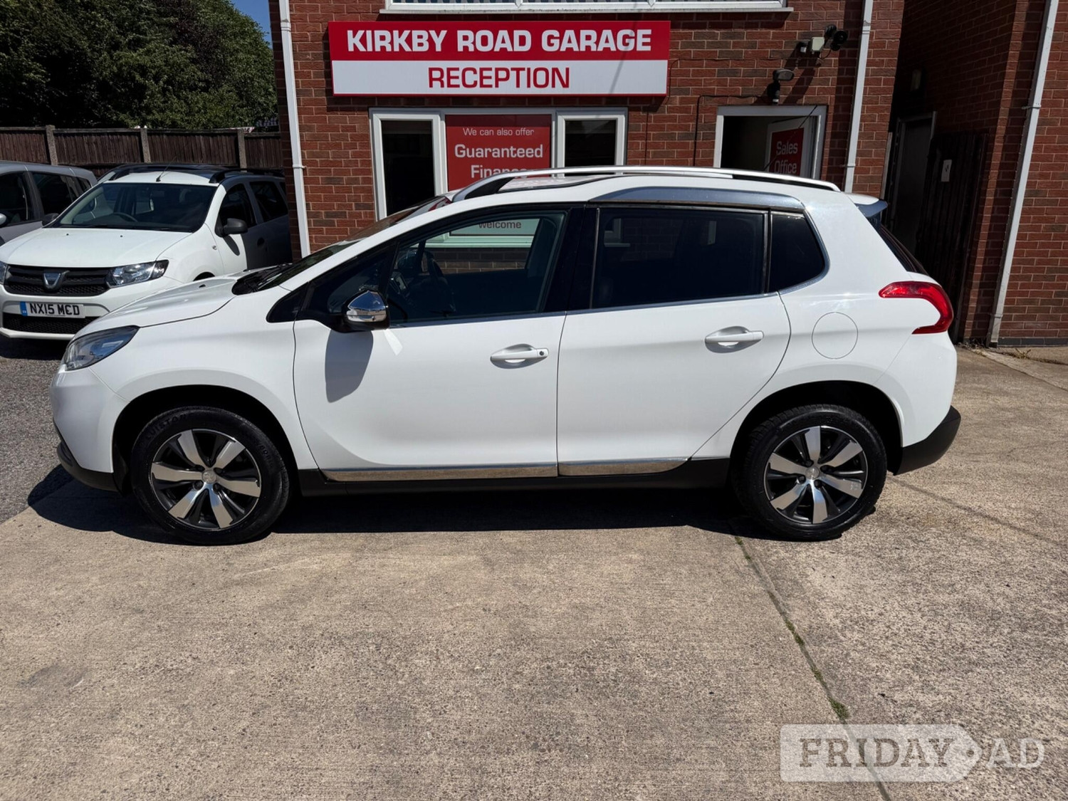 Peugeot 2008 2016 - Cars
